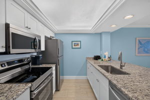 Kitchen 1 of 2