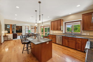 13_Interior