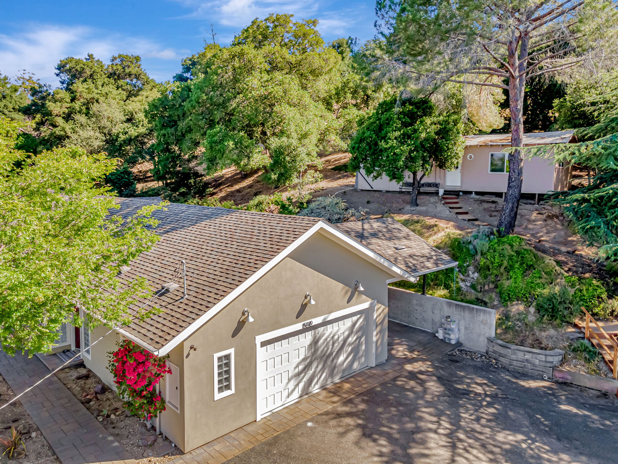 002_AERIAL_ 15010 Larga Vista Dr