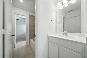  Photo 31