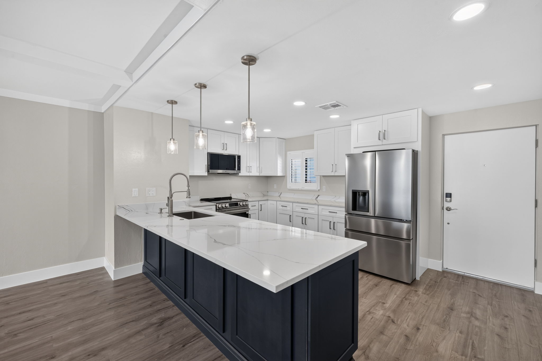 Kitchen 4 of 5