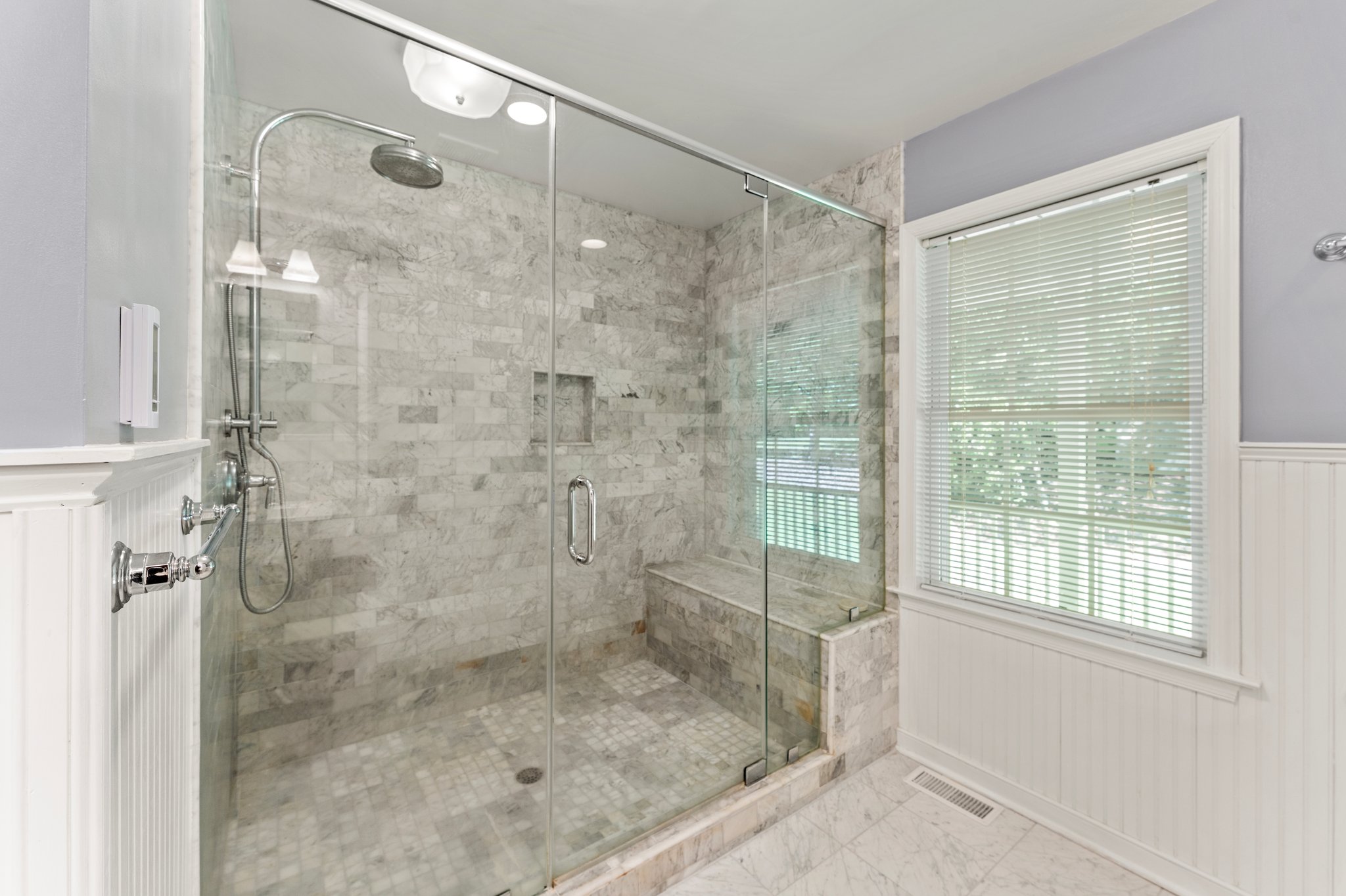 super shower with bench