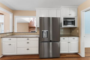 lots of granite counter space