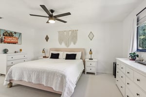 Creek Bend Dr-2904-045.jpg