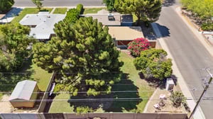 1502 E Hudson Dr - 006.jpg
