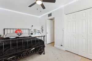 1502 E Hudson Dr - 017.jpg