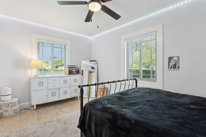 1502 E Hudson Dr - 018.jpg