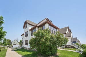S 32nd St-0706-001.jpg
