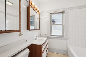 S 32nd St-0706-034.jpg