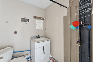  Photo 34