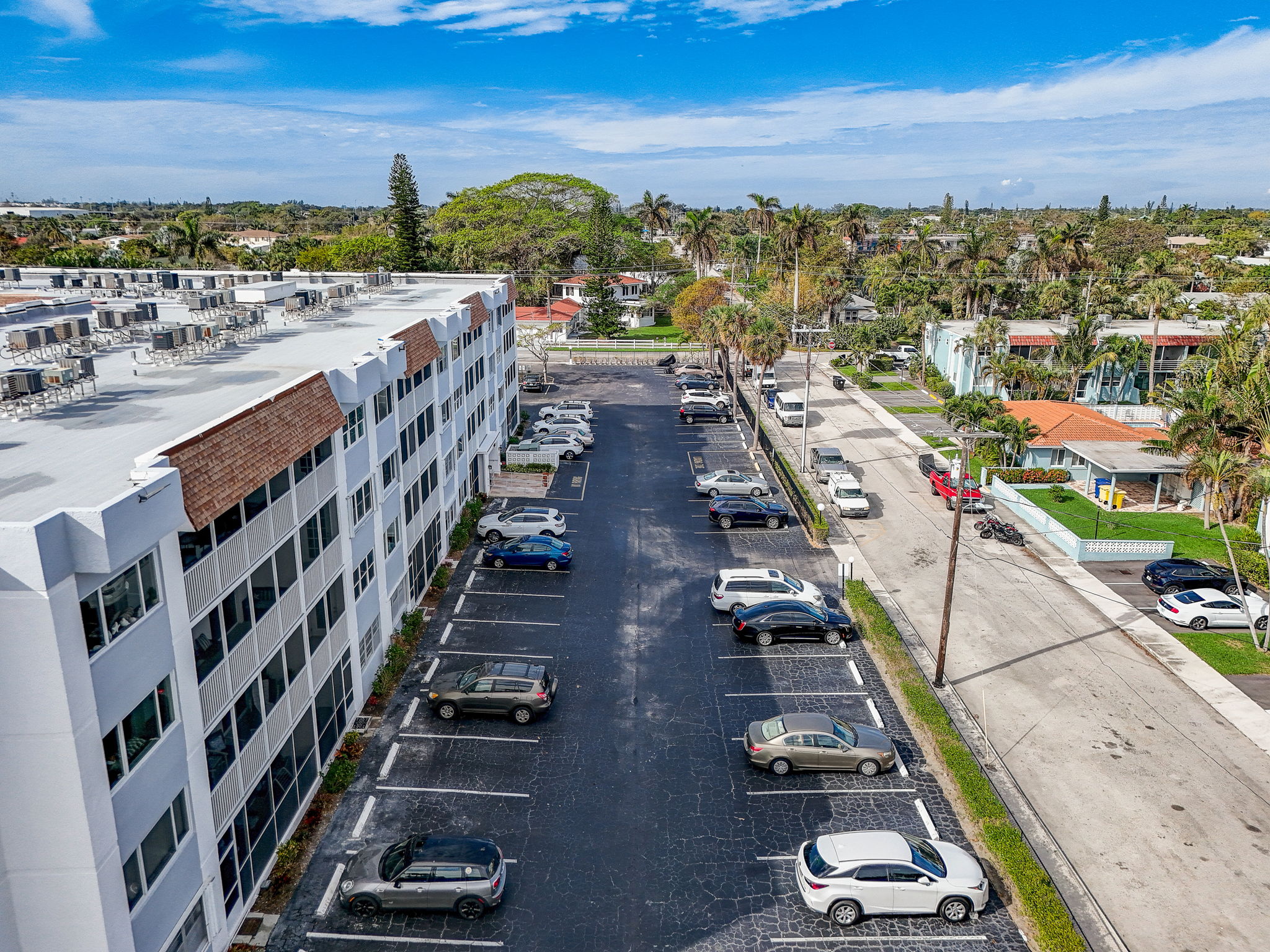 S Lakeside Dr 401-029