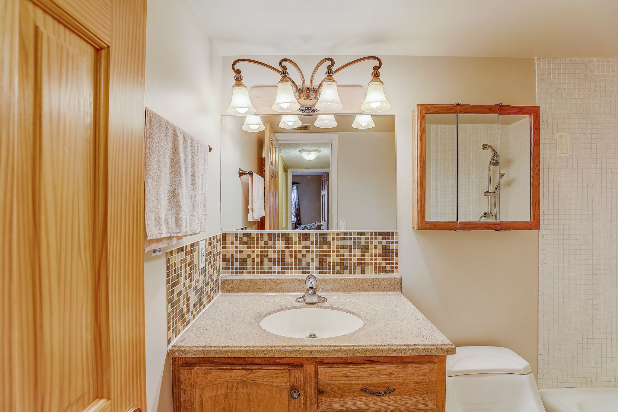 S Lakeside Dr 401-019