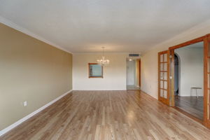 S Lakeside Dr 401-005