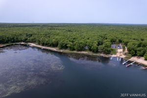  Photo 0