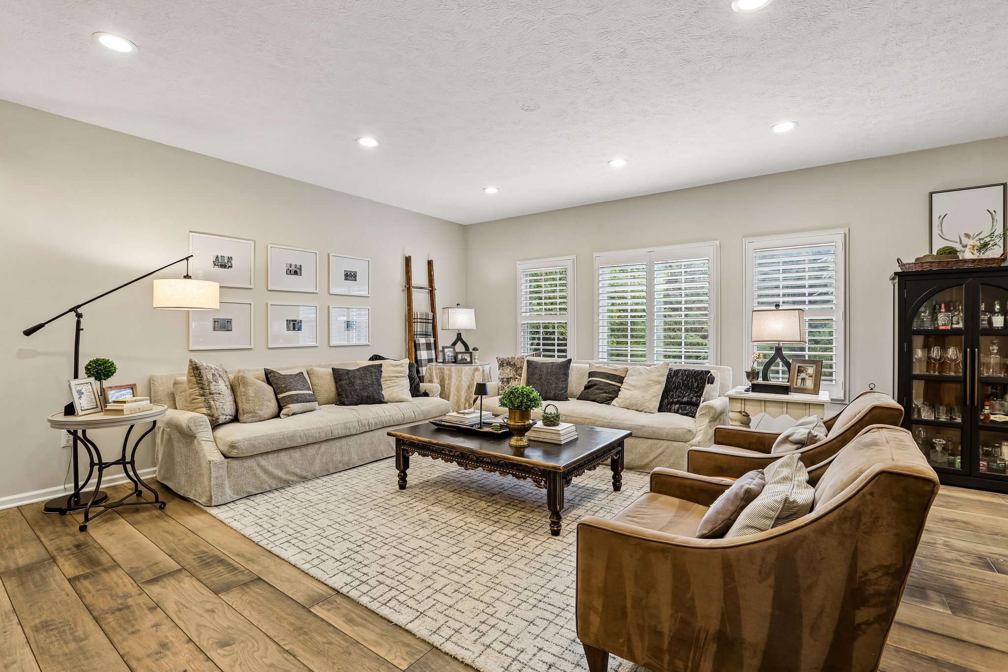 Bainbridge Ct-S2409-007.jpg