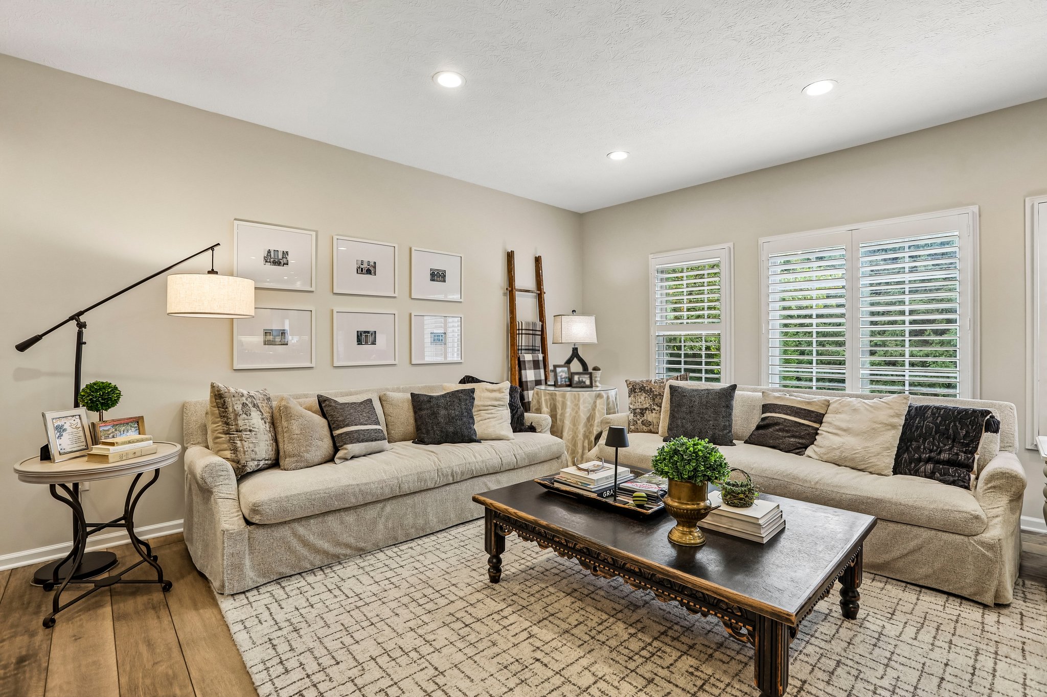 Bainbridge Ct-S2409-010.jpg