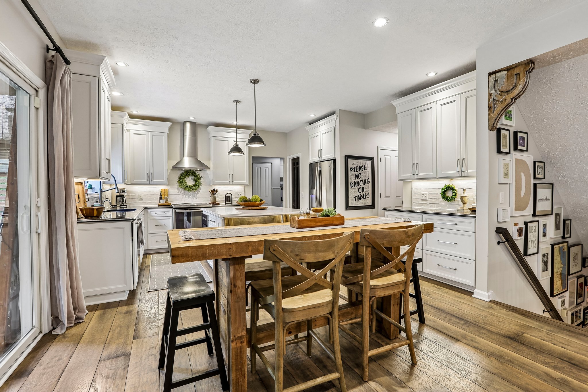 Bainbridge Ct-S2409-021.jpg