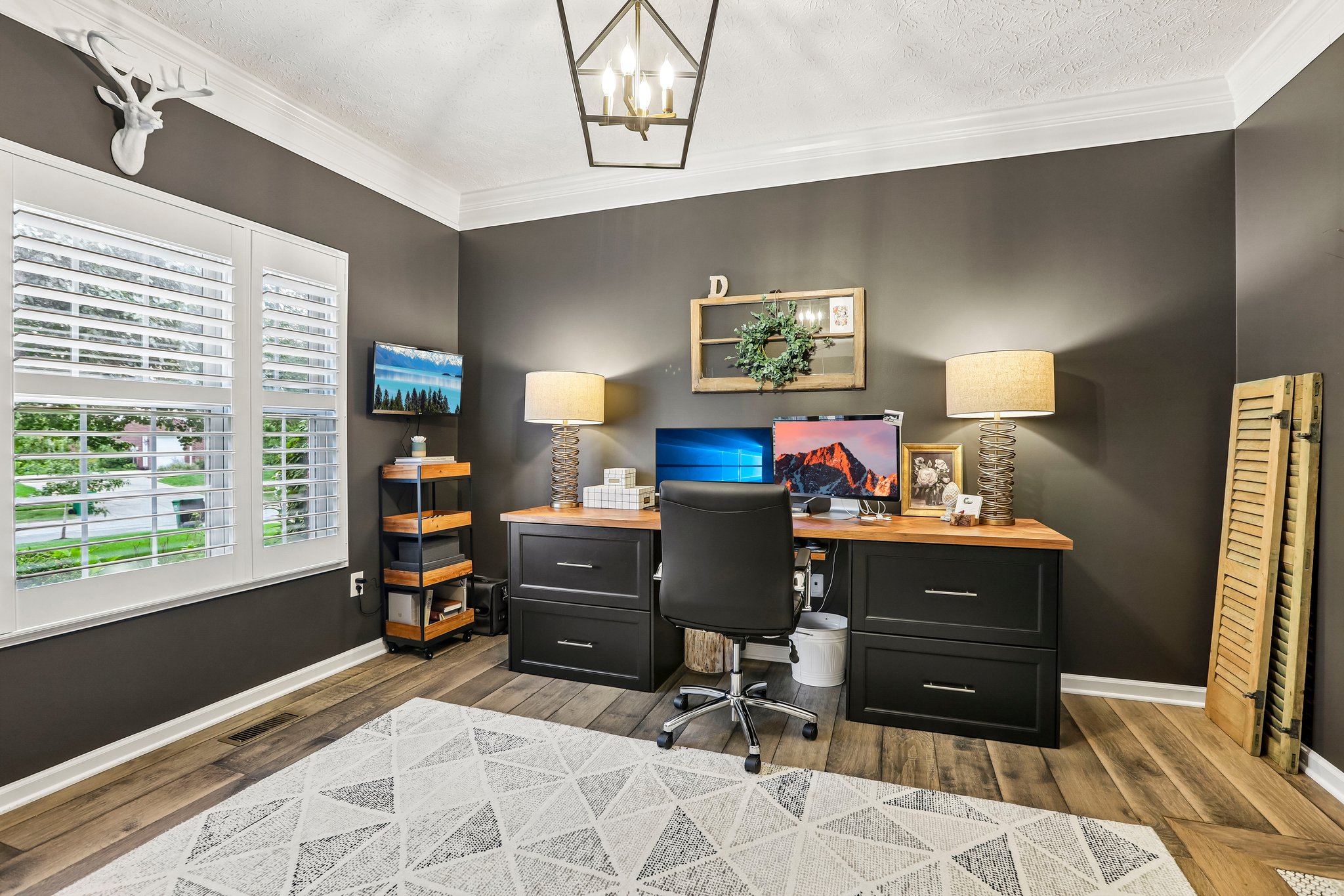 Bainbridge Ct-S2409-026.jpg