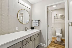 Bainbridge Ct-S2409-048.jpg