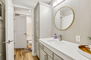 Bainbridge Ct-S2409-051.jpg