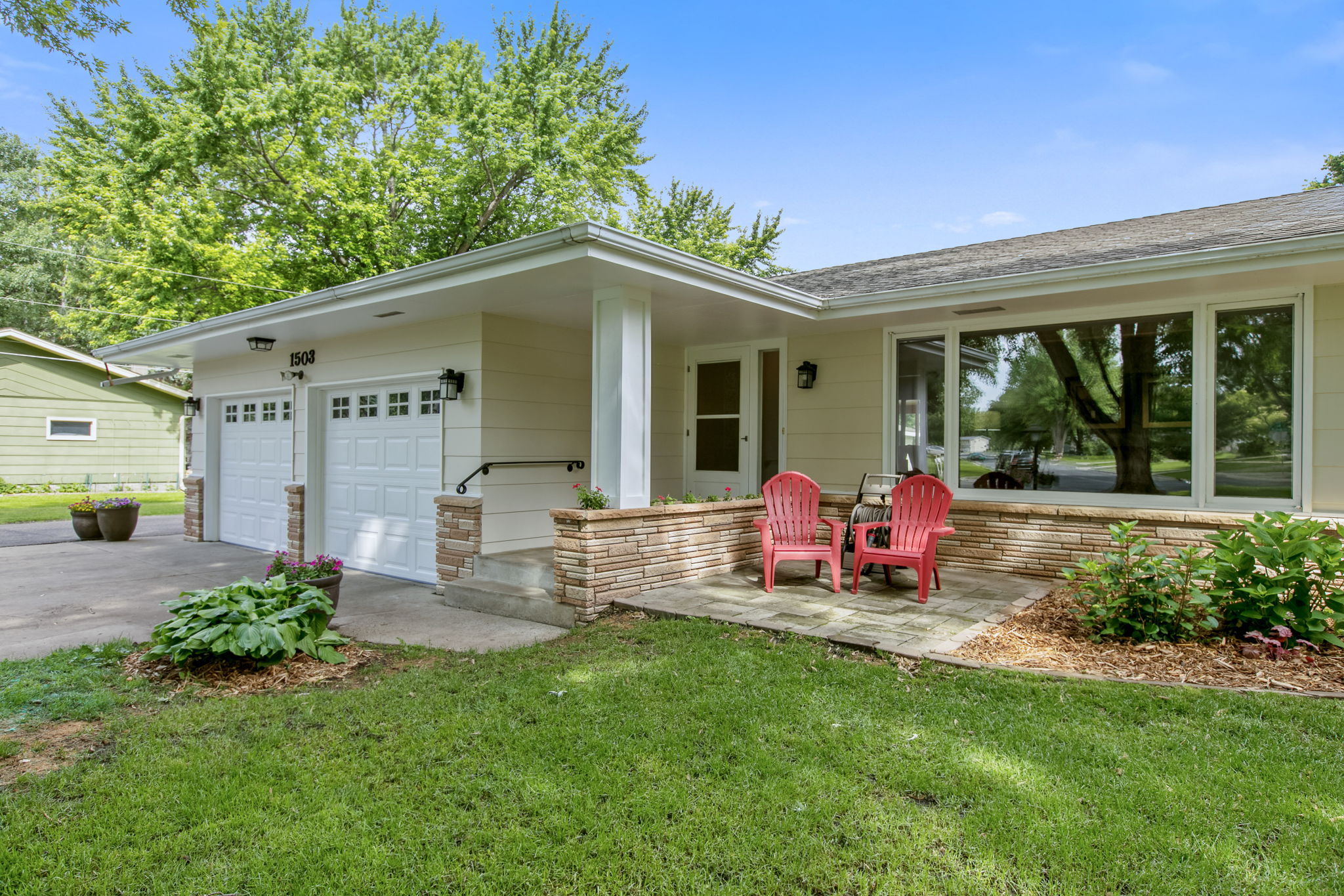 1503 6th Ave W, Shakopee, MN 55379 Mint Real Estate Photography