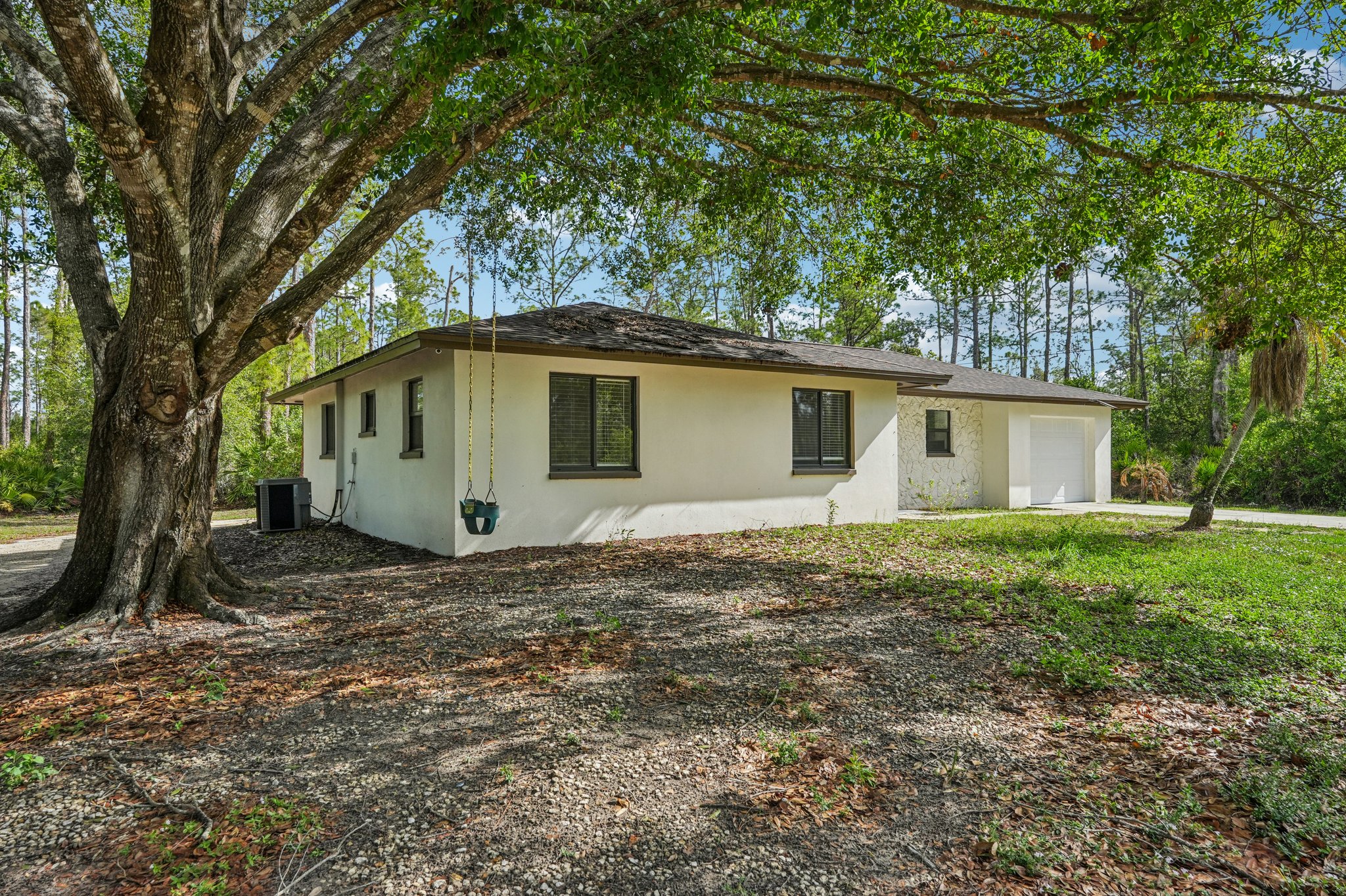 East 14th Street-S0404-003.jpg