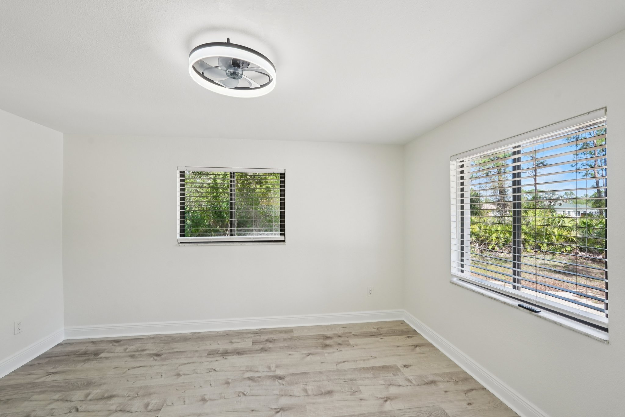 East 14th Street-S0404-019.jpg