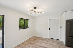 East 14th Street-S0404-010.jpg