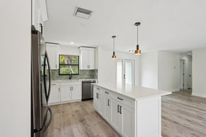 East 14th Street-S0404-013.jpg