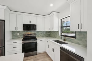 East 14th Street-S0404-014.jpg