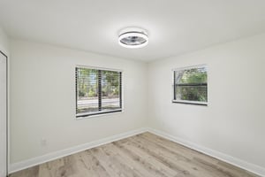 East 14th Street-S0404-020.jpg