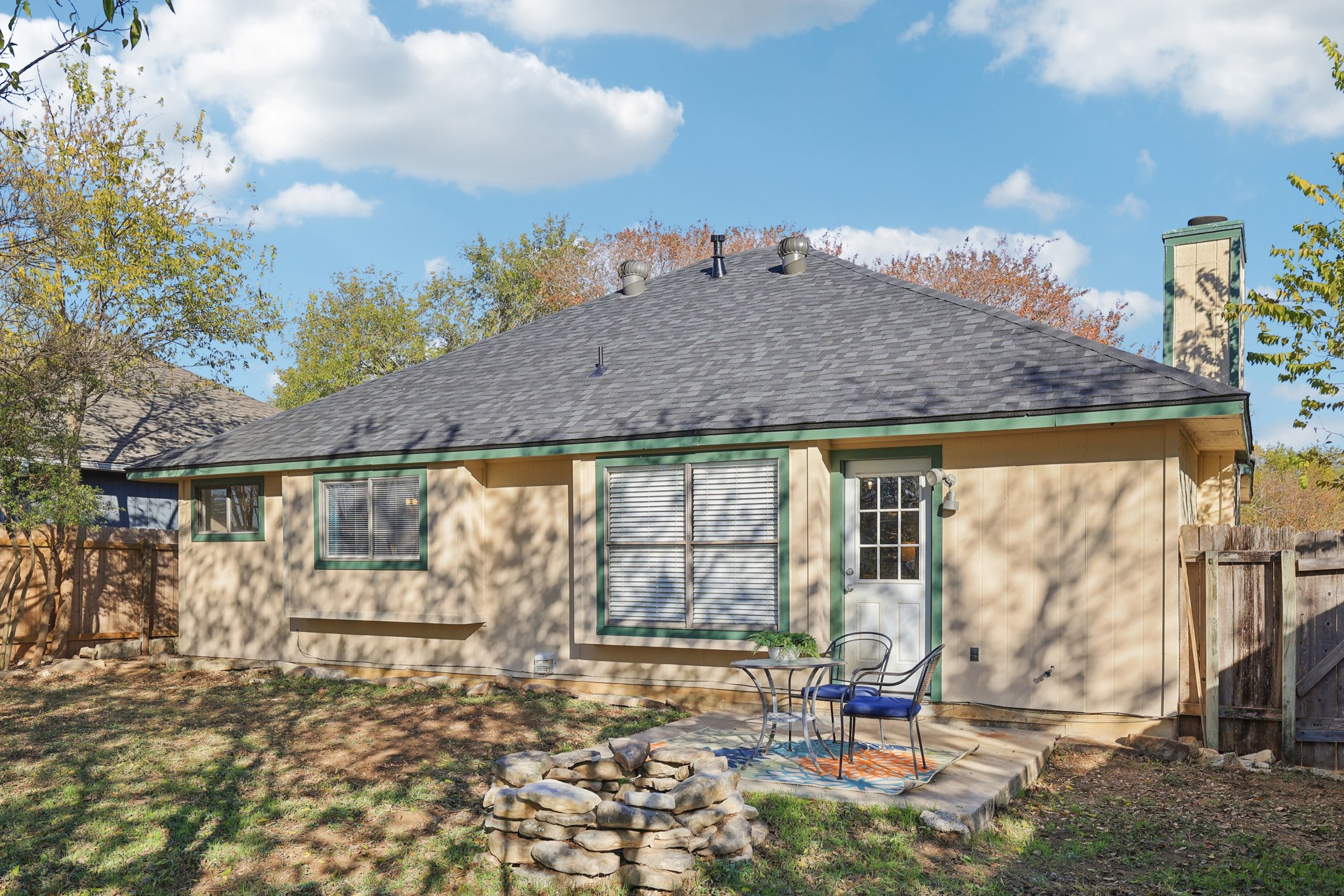 Lantana Dr-S1112-038.jpg