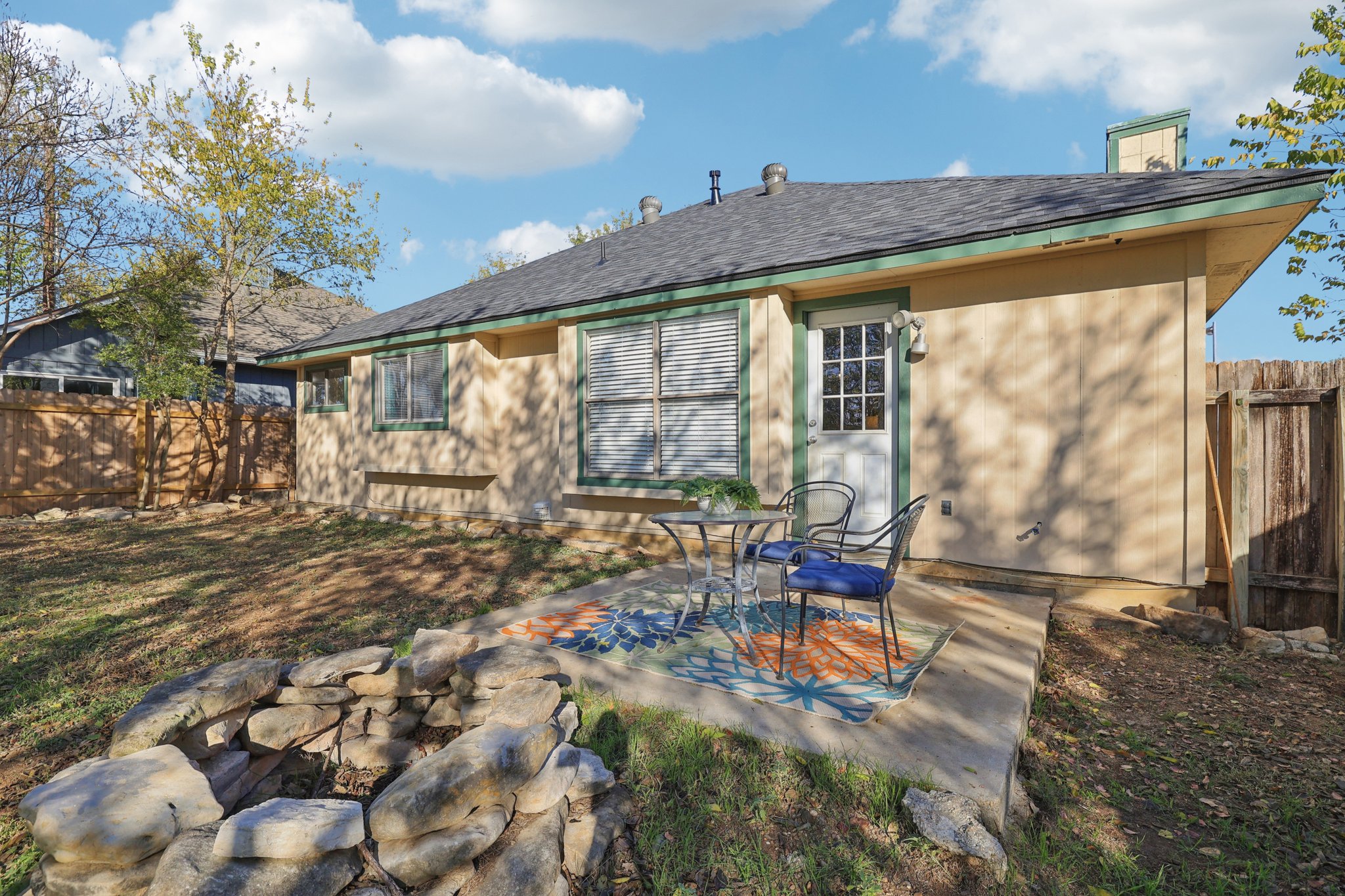 Lantana Dr-S1112-042.jpg