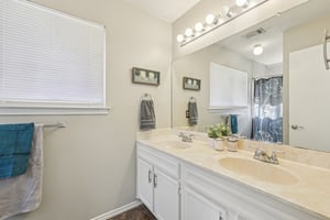 Lantana Dr-S1112-031.jpg