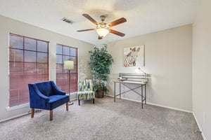 Lantana Dr-S1112-034.jpg