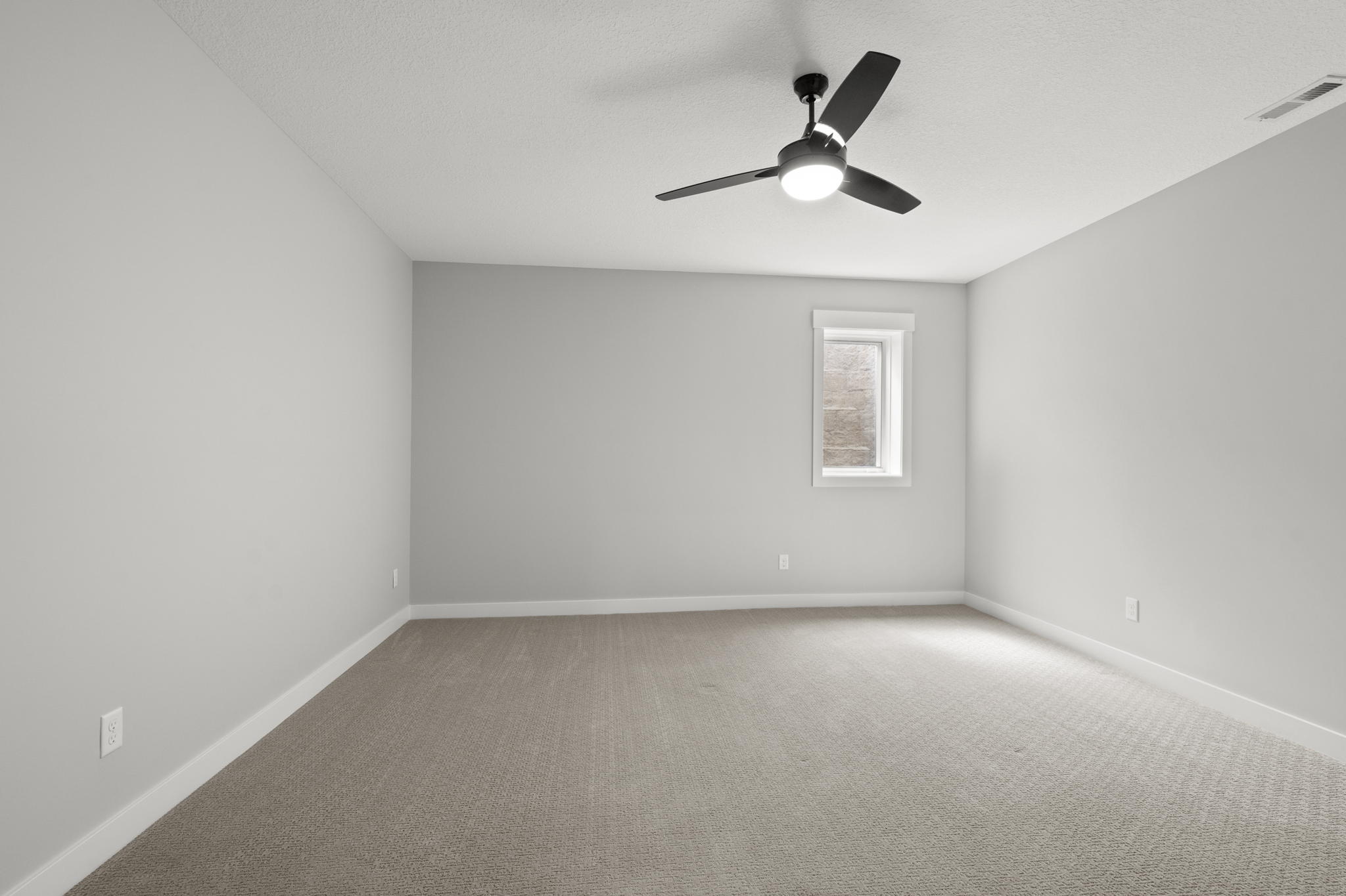 15038 Leo Creek Blvd, Leo, IN 46765, USA Photo 22