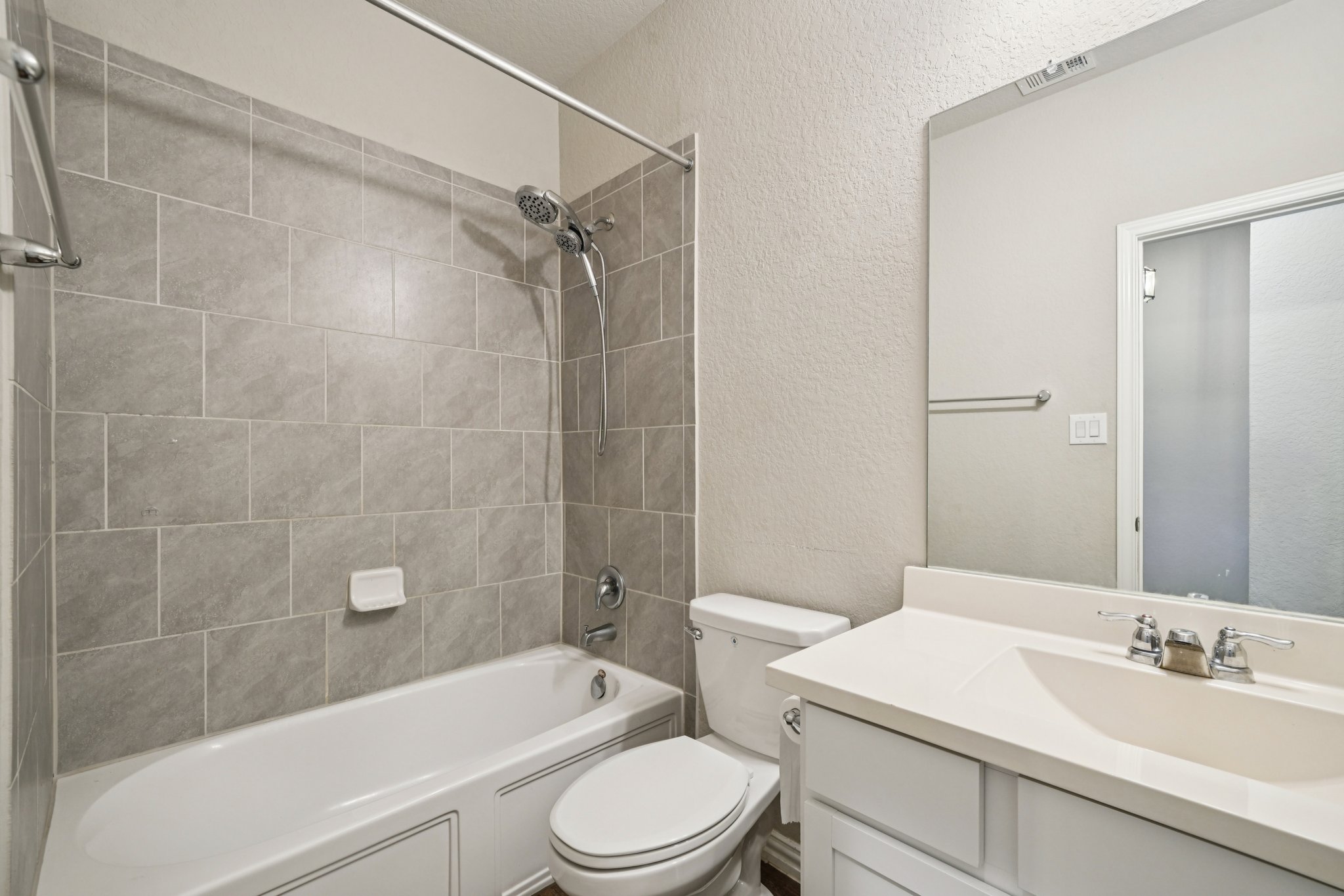 Stagehand Dr-S0412-018.jpg