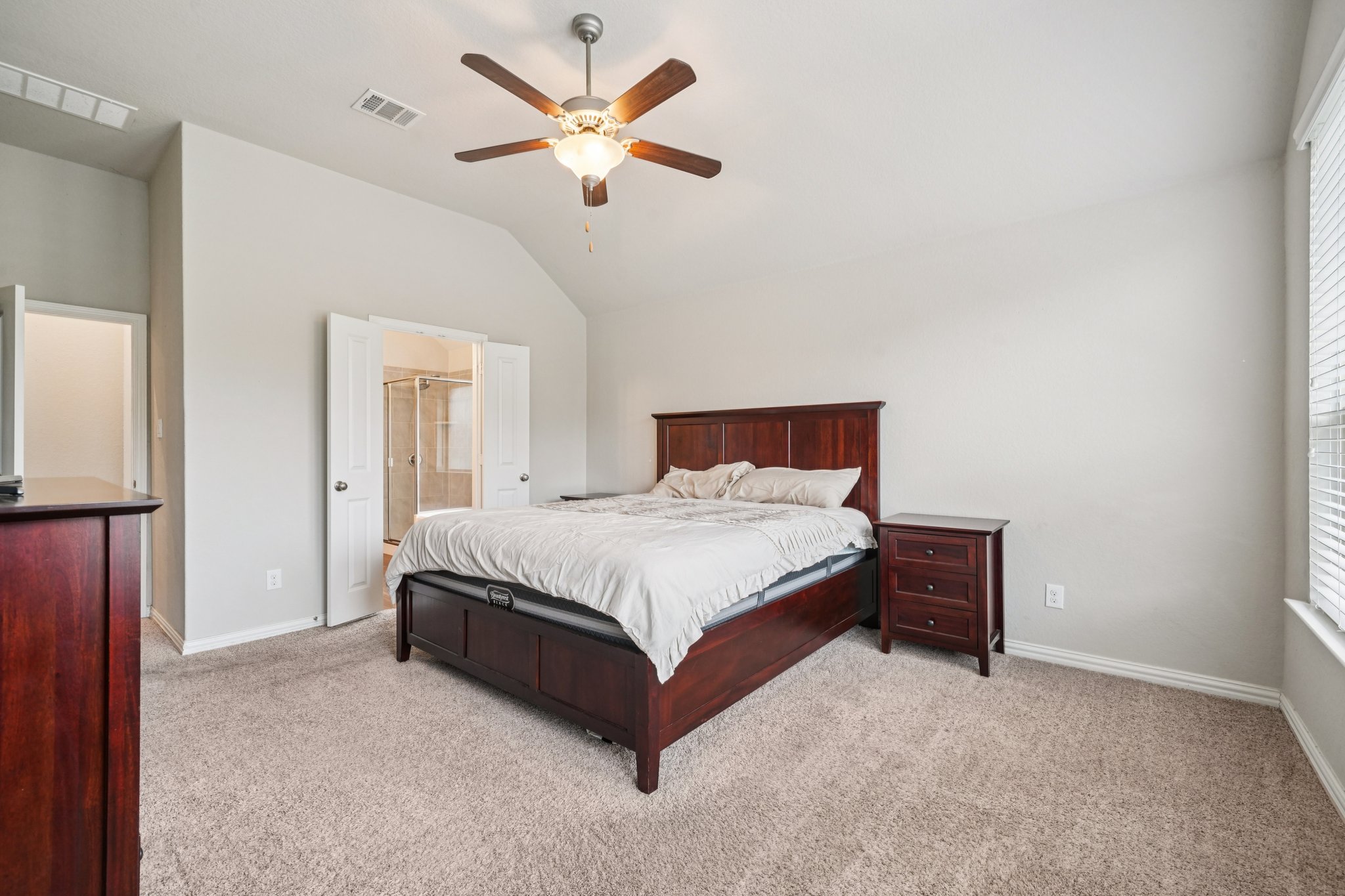 Stagehand Dr-S0412-022.jpg