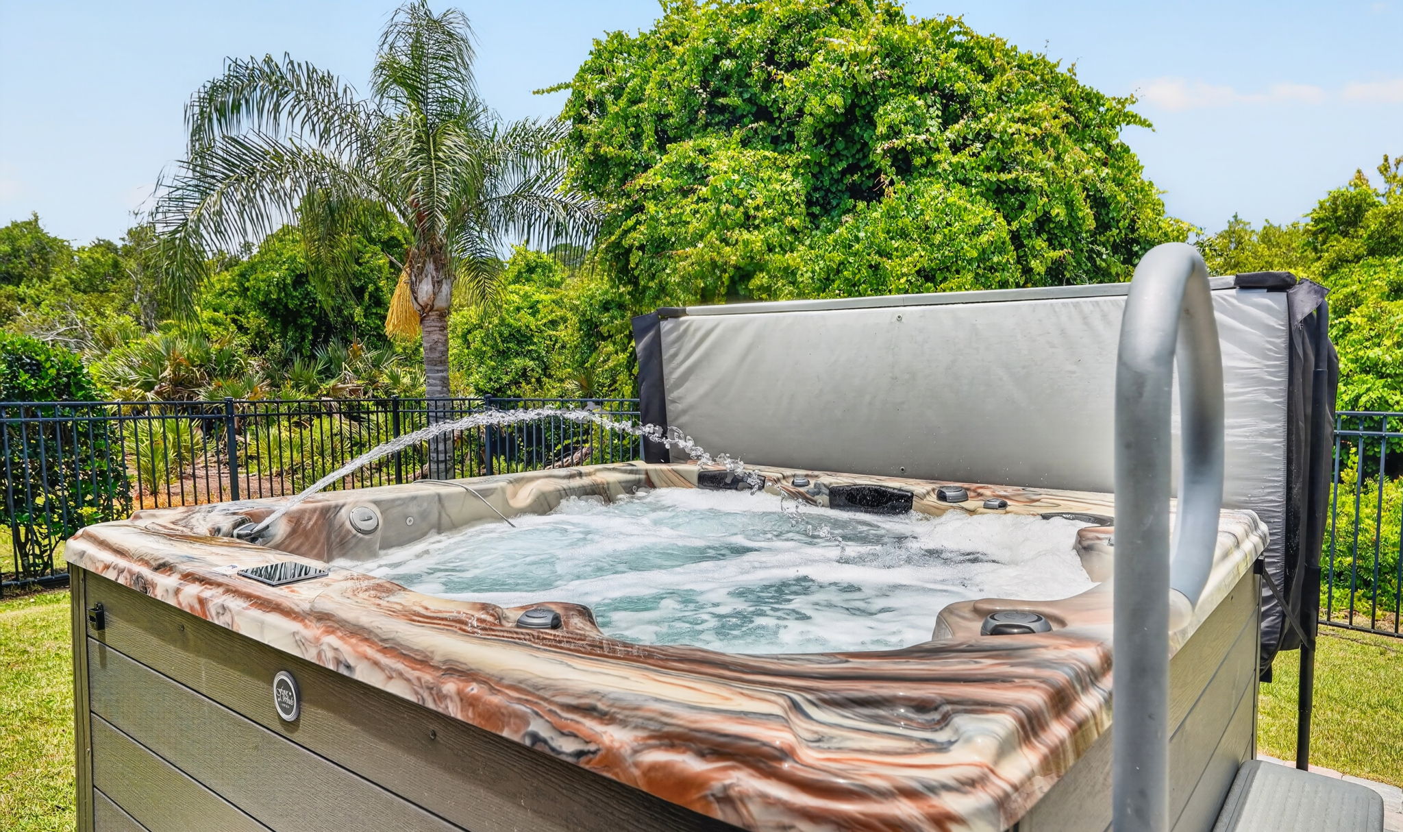 Outdoor Jacuzzi