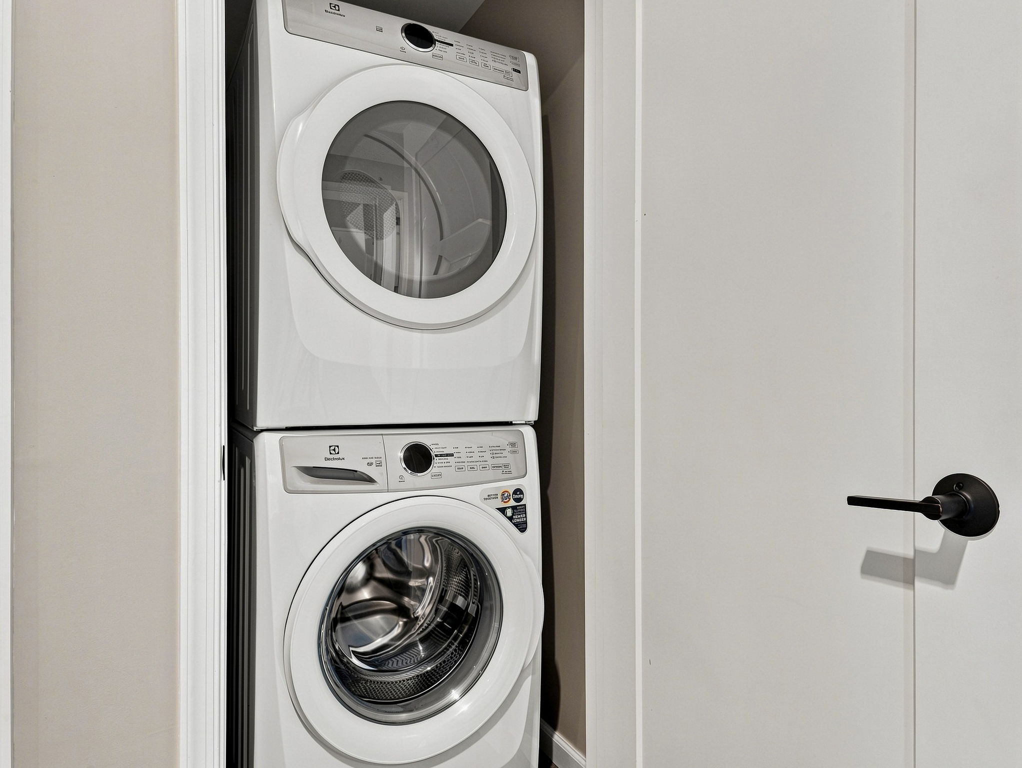 17-Laundry Room