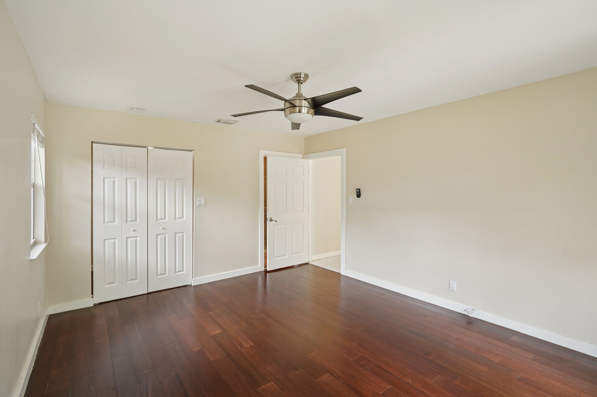 NW 2nd Ave-S1507-041.jpg