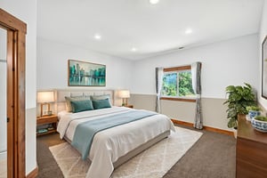 054_160 virtually staged.jpeg