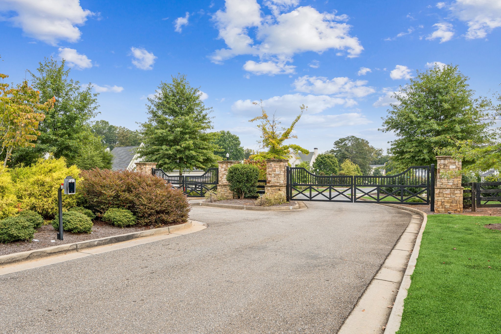 Local_Flavor_Films-1505_Bon_Endriot_Ct_Alpharetta_GA-471.jpg