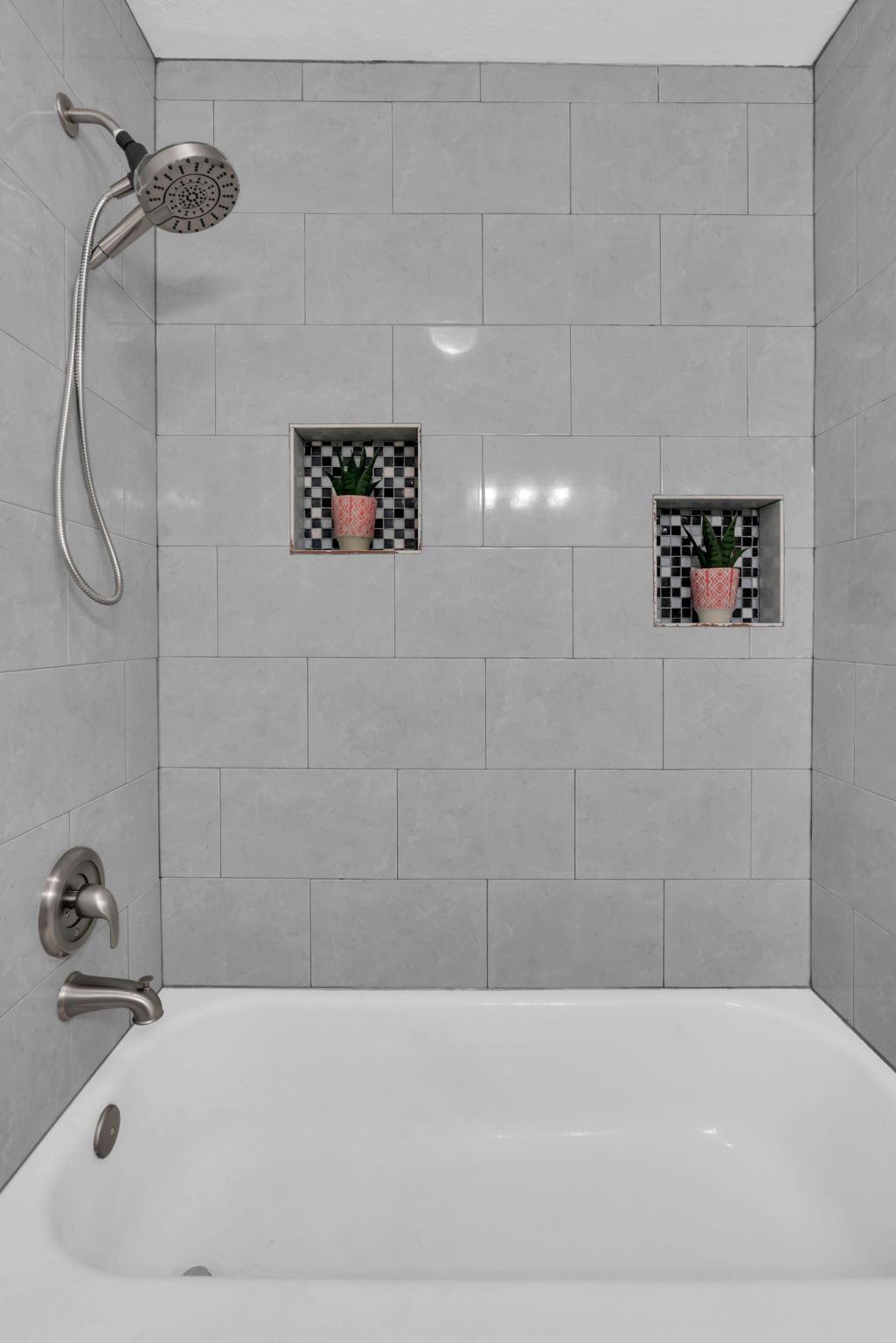  Photo 48