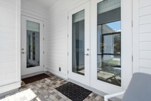 Screened-in Porch