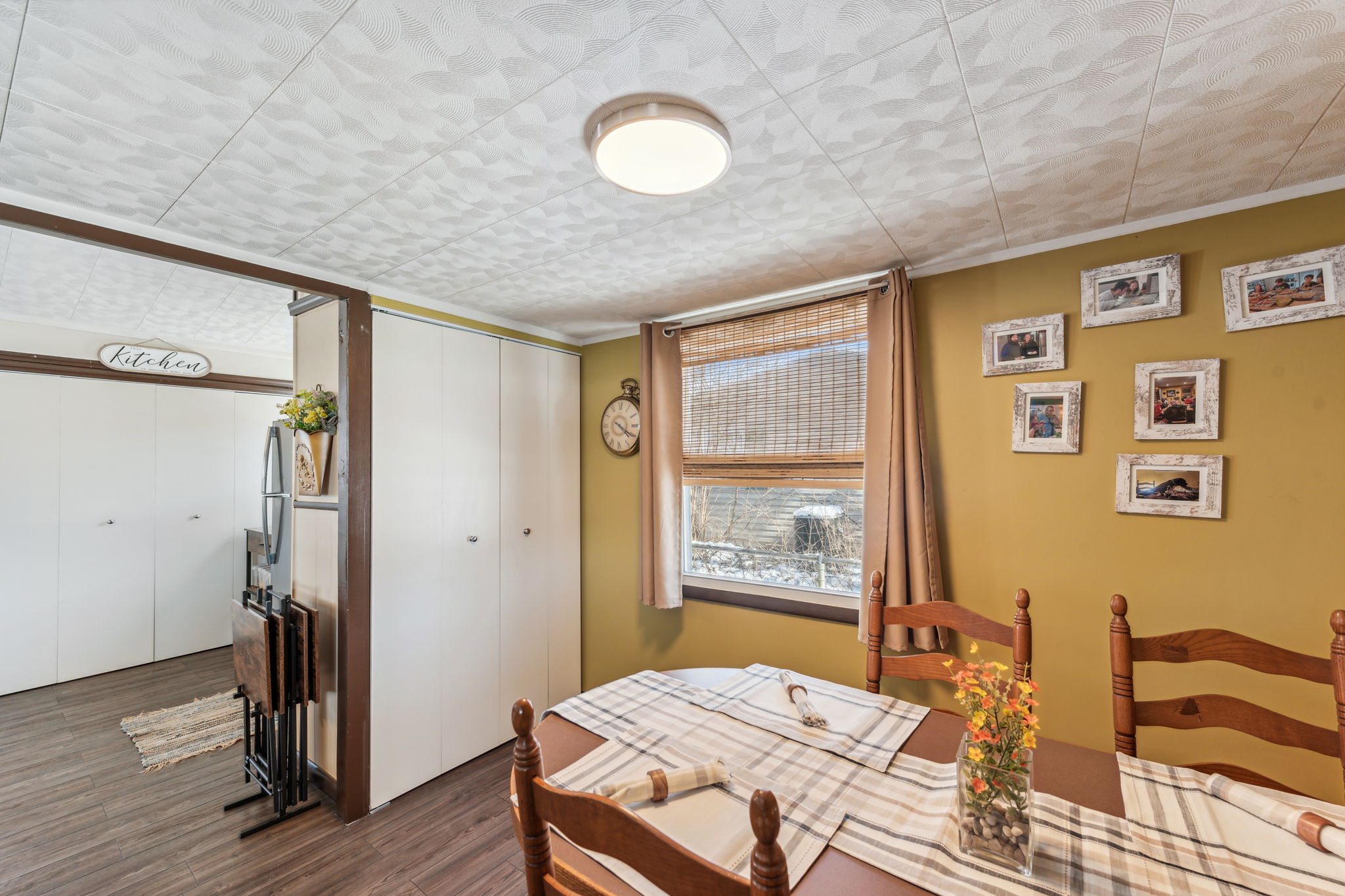 12_Interior