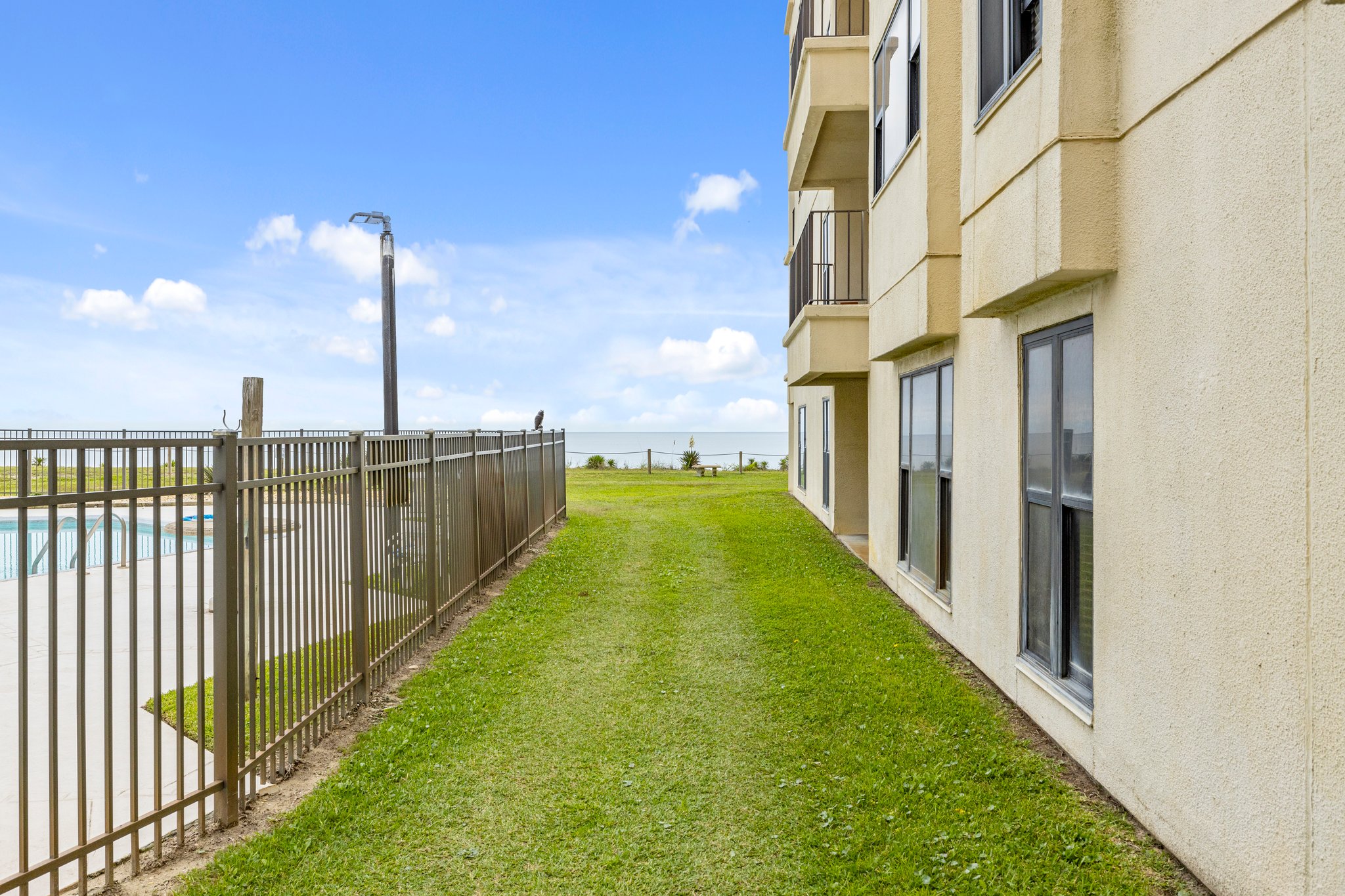 1505 Salter Path Rd, Indian Beach, NC 28512, USA Photo 4