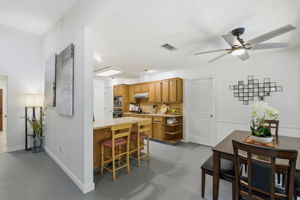Kitchen/Eating Area