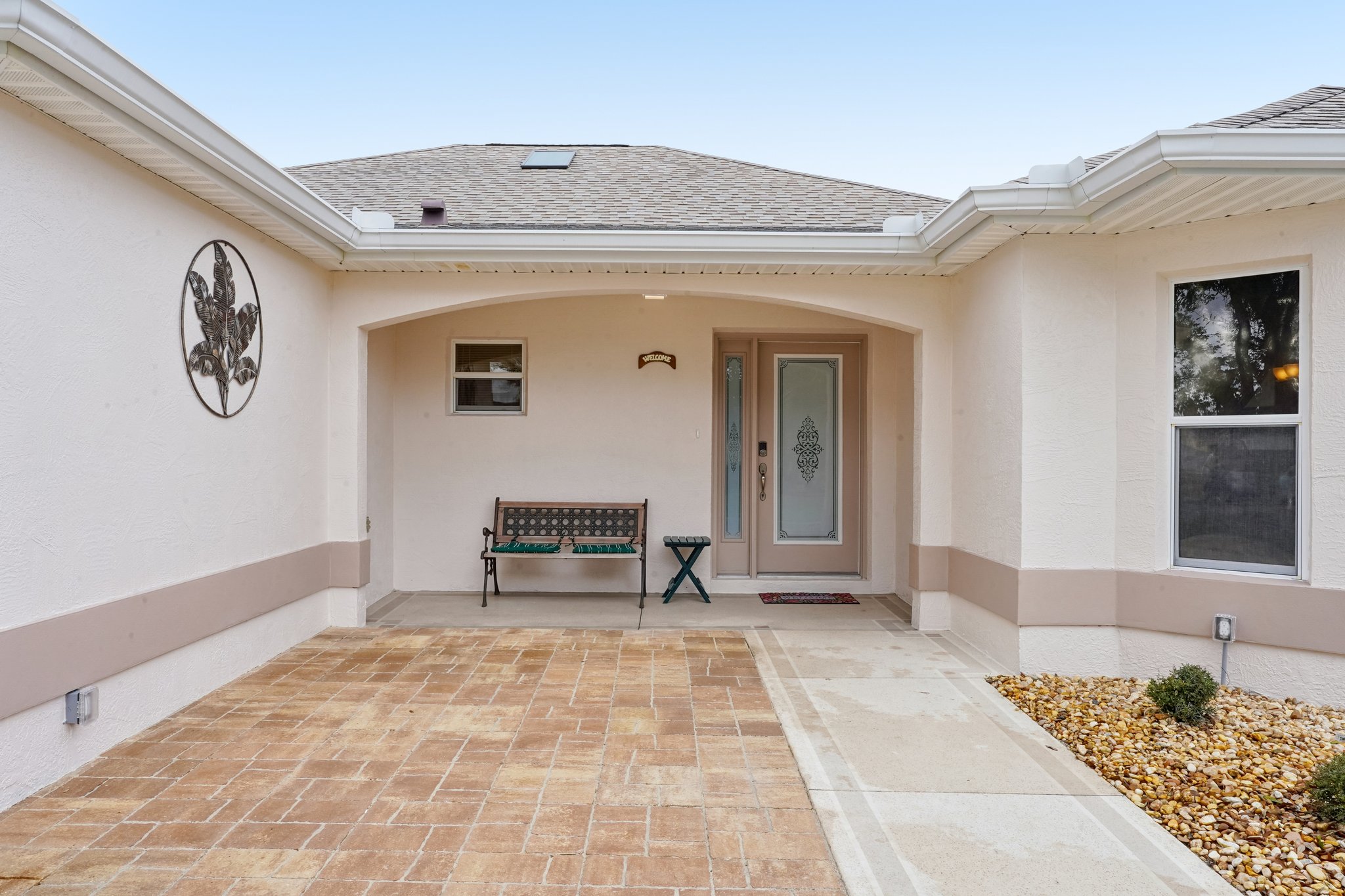 Canales Ln-S2701-004.jpg