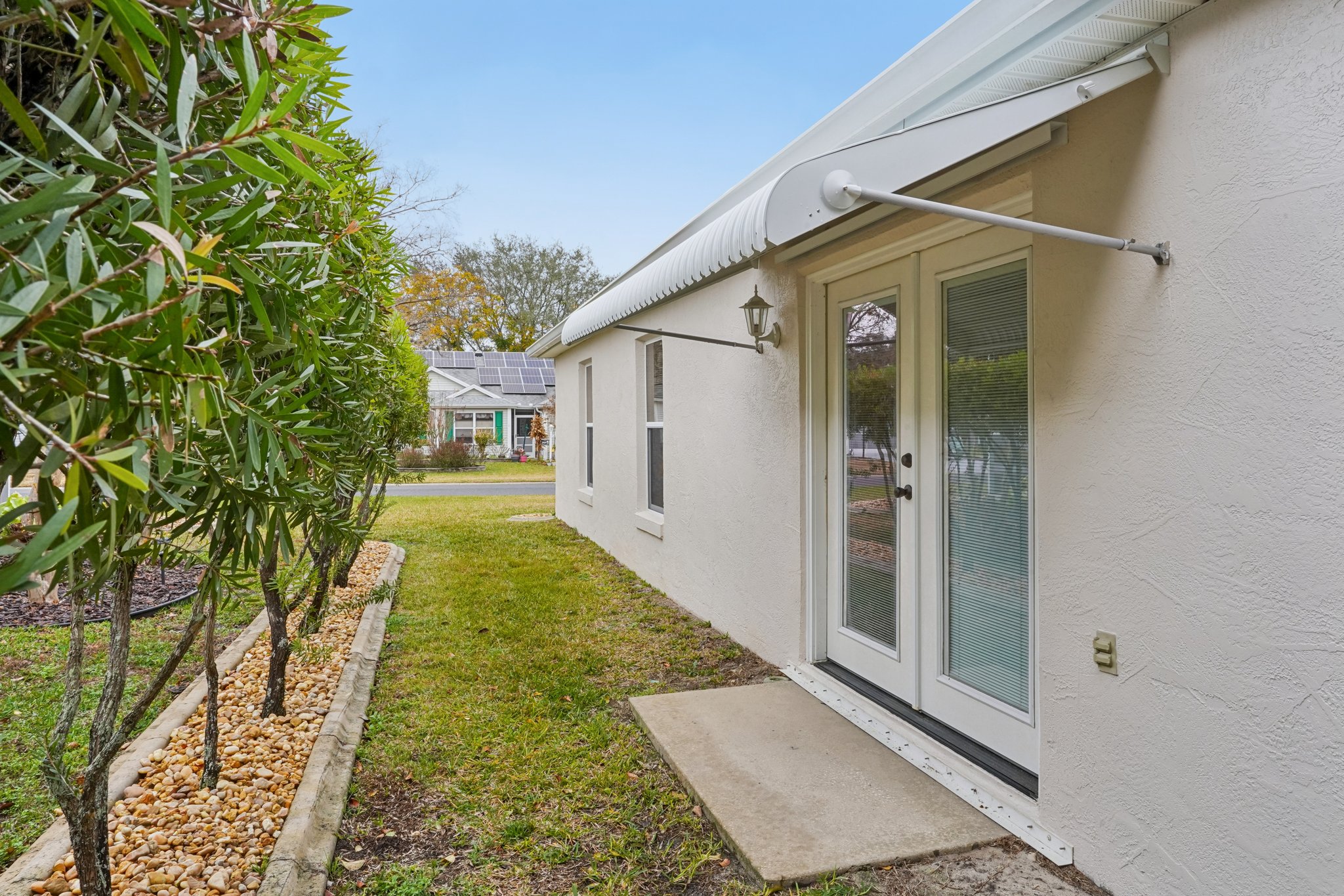 Canales Ln-S2701-043.jpg